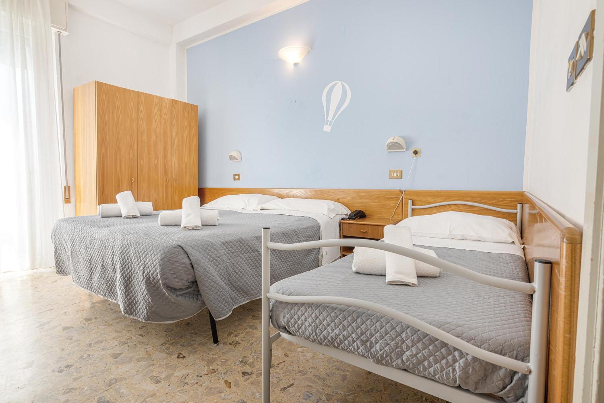 Hotel Santiago Rimini Bagian luar foto