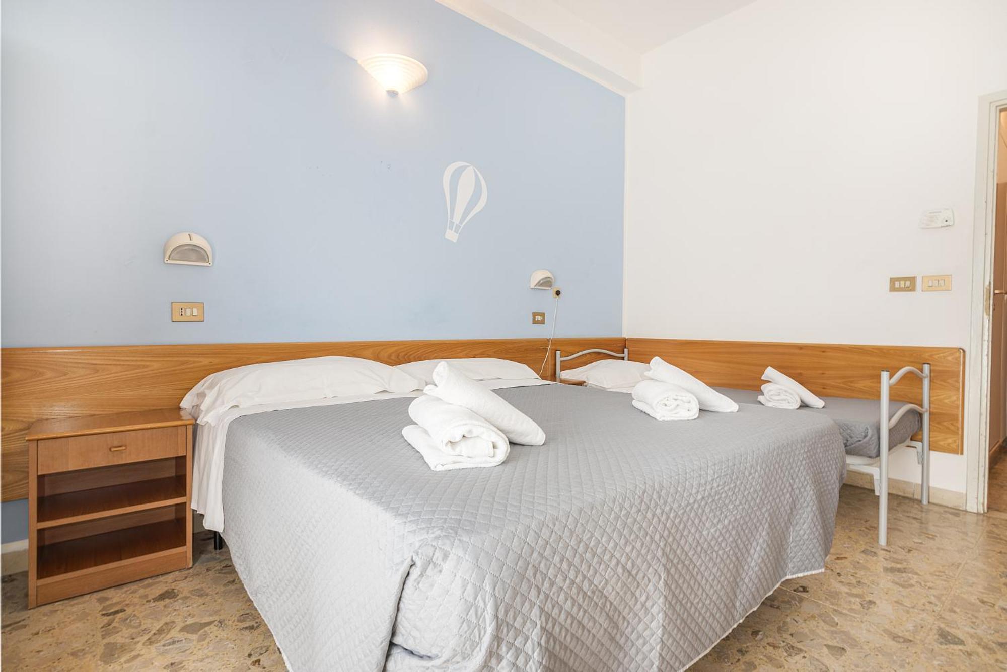 Hotel Santiago Rimini Bagian luar foto