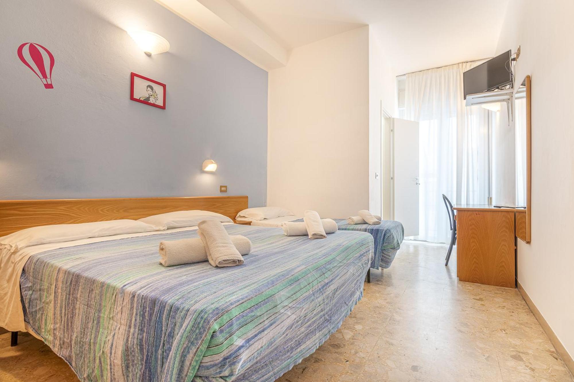 Hotel Santiago Rimini Bagian luar foto